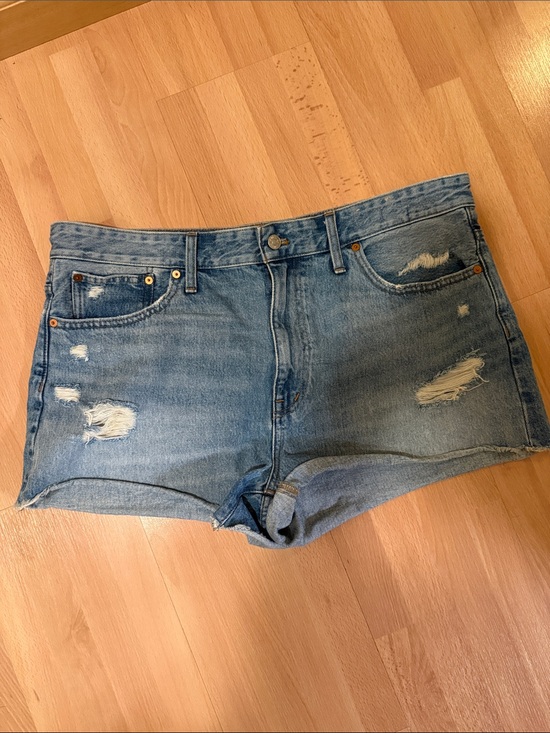 Madewell Pants - Madewell Distressed Light Blue Denim Cutoff Shorts